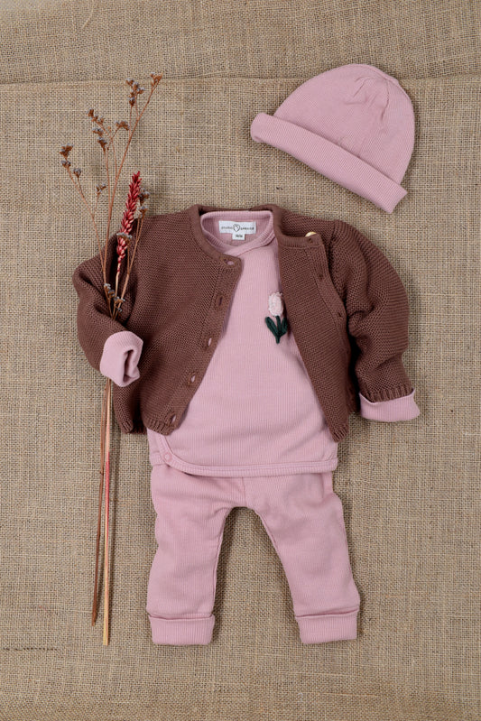 Overslagshirtje rib roze met bloem